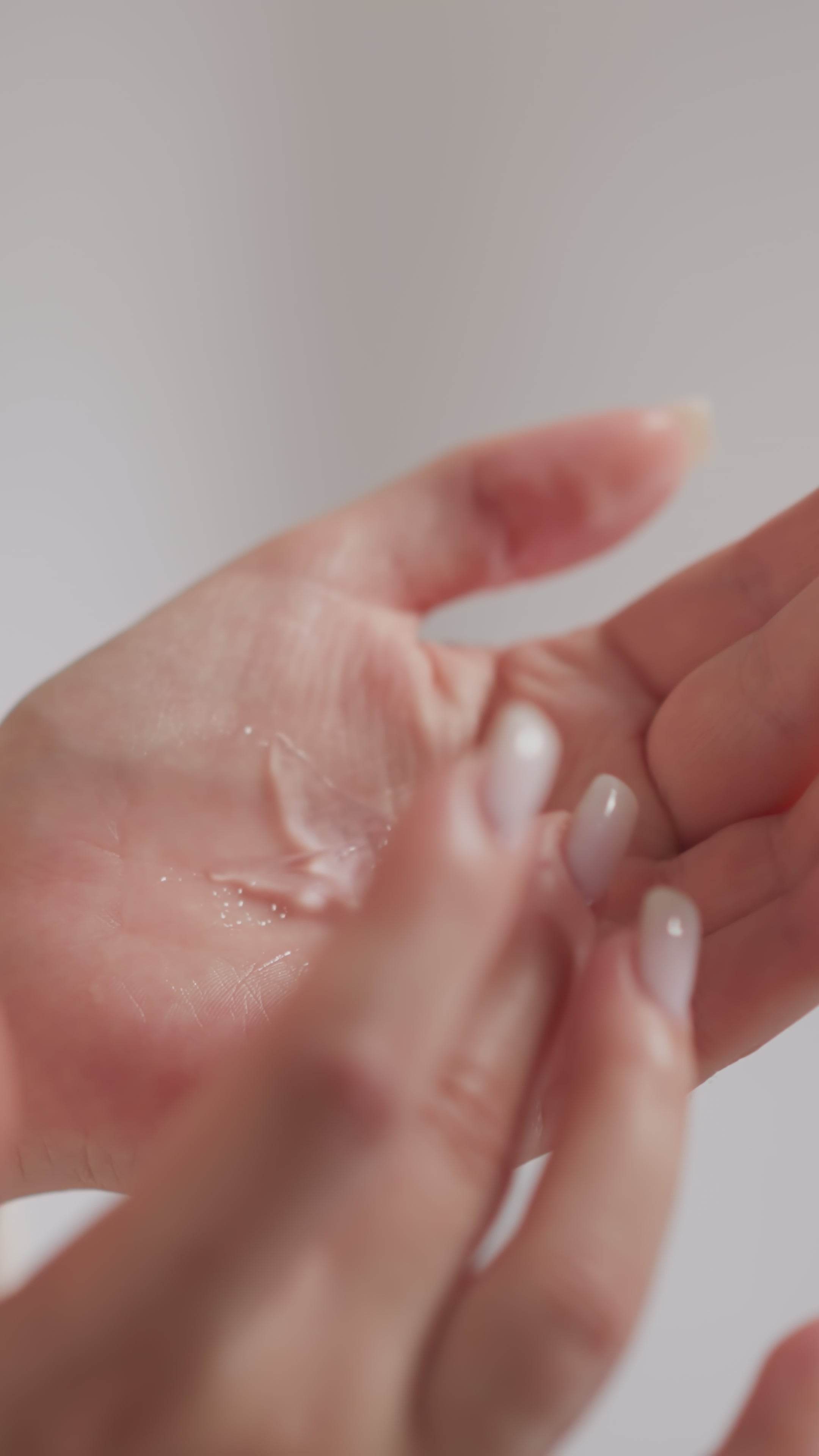 Load video: B3 Hydra Boost Gel